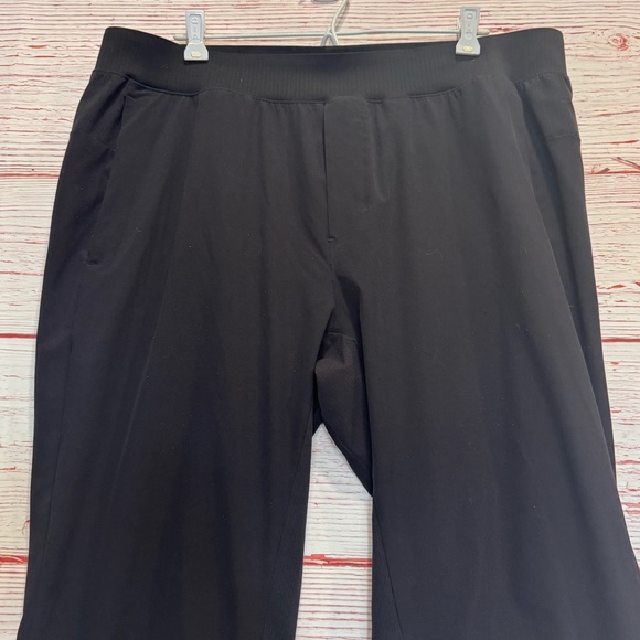 Lululemon In Mind Pant 30” in Black Sz XXL - Picture 5 of 13